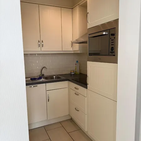 Wembley With Sea View *