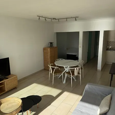 아파트 Wembley With Sea View *